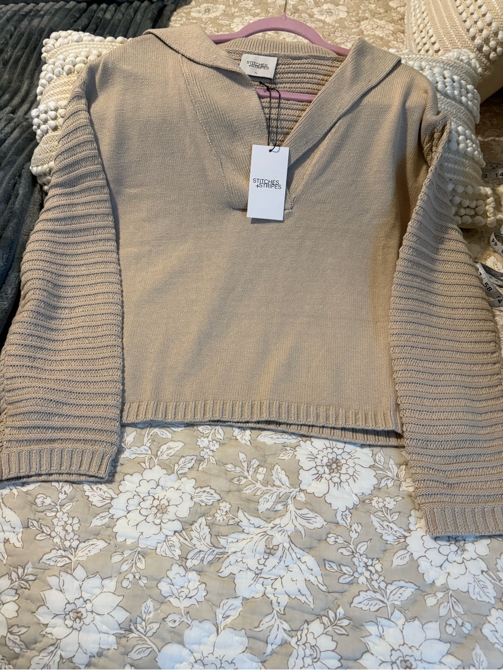 Stitches & Stripes Women's V-Neck Sweater in Taupe